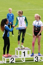 Tia 800m hopeapallilla. Kuva: Antti Halonen