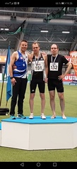 Markku Jokinen juoksi 400m pronssille M45- sarjassa 