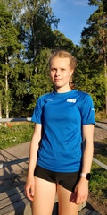 Isla Sokoff T15 seiväshypyn 7. sijalle.