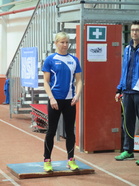 Mia valmistautuu loikkaan!