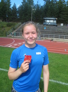 Nelli tyytyväisenä kuulan voitosta!