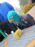 Pallo mukista mukiin ilman käsiä