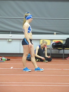 Vonne keskittyy pituushypyssä...