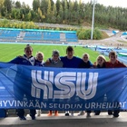 SM-otteluissa oli ottelijoiden lisäksi myös seurakaverit kannustamassa