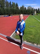 T10-sarjan Nella Jääskeläinen kilpaili viikonloppuna korkeushypyssä (1,07m), kuulantyönnössä (5,38m) sekä kiekonheitossa (11,06m). 