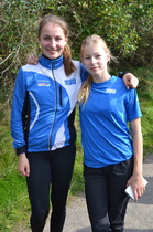 Kolmiloikkaajat Vilma ja Heli tyytyväisinä ensimmäisiin SM-kisoihin