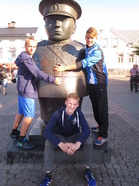 Pojat yhteiskuvassa:)