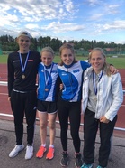 Nurmijärven Eliittikisojen mitalistit: Marcus. Kaarina ja Siiri!
Vilmalle kaksi uutta ennätystä!