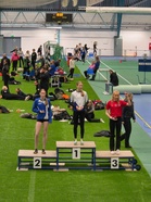 Senni N17 800m palkintojenjaossa