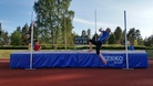 Mia hyppää