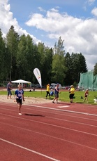 P15 Taneli Hyvärinen juoksi ensimmäisen 300m kilpailunsa 43,52.
