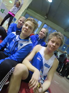 Hyvässä seurassa hengailua; Anni, Juho, Noora ja Aapo