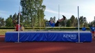 Olli leijailee korkealla