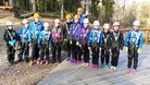 Osa kiipeilyporukasta